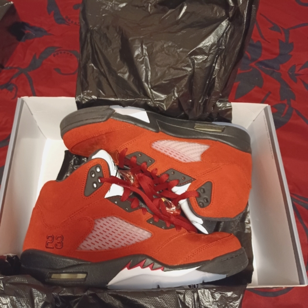 Jordan retro 5 raging bulls